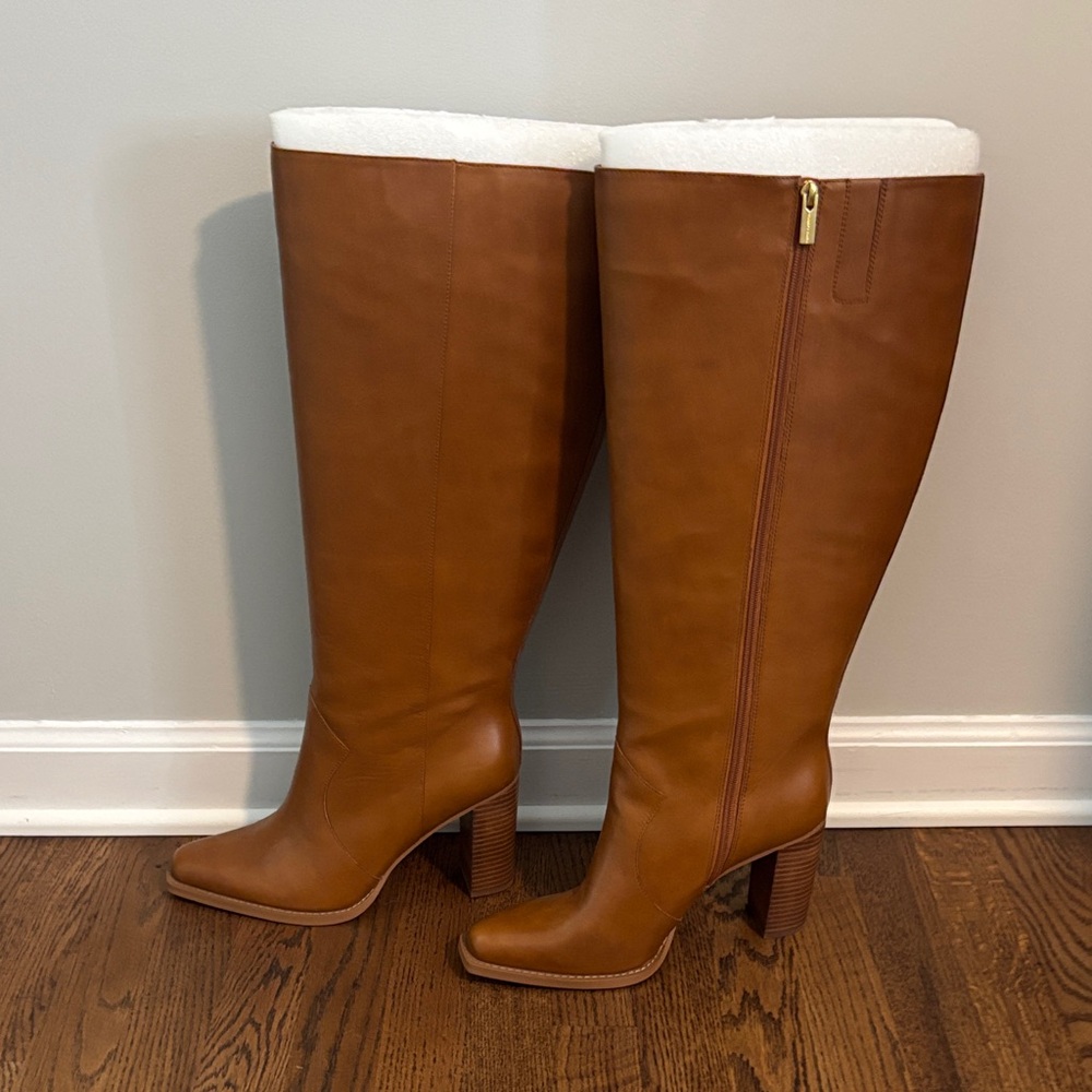 🆕 Vince Camuto Wide Tan Heeled Boots